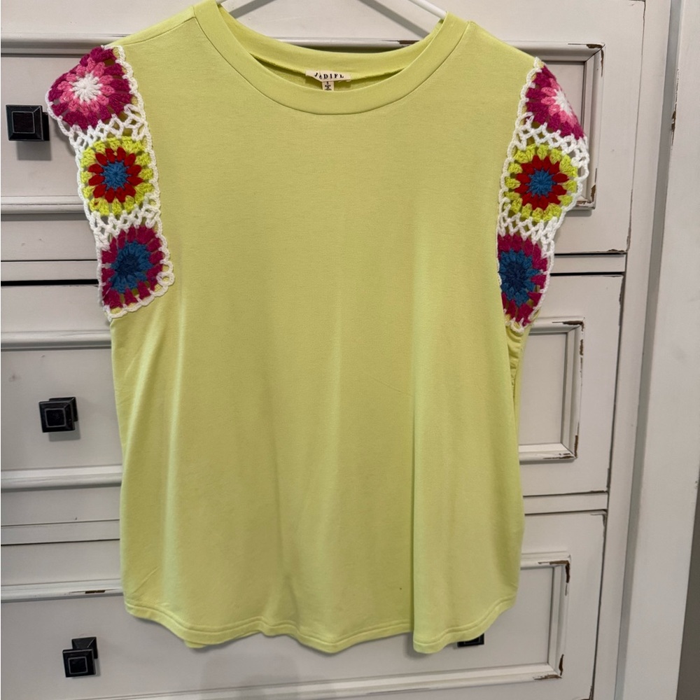 Lime Embroidery Cap Sleeve Curved Hem Top